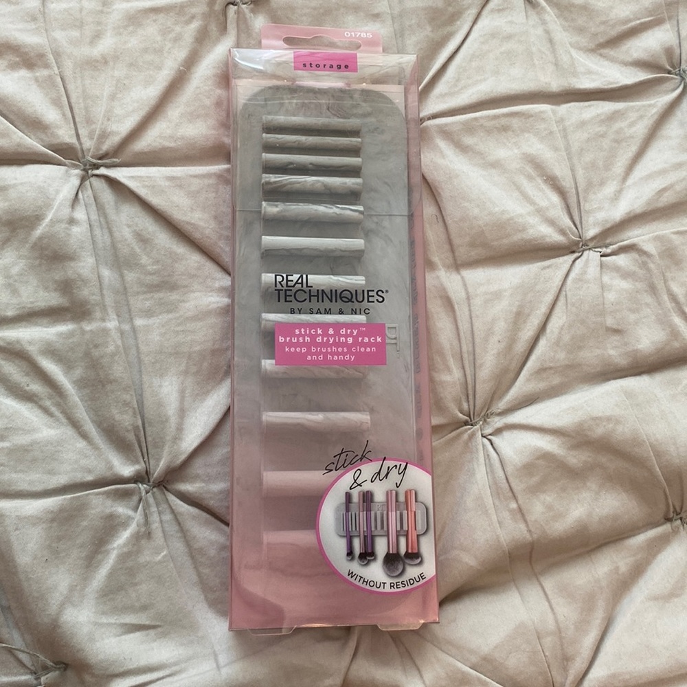Real Techniques brush drying rack